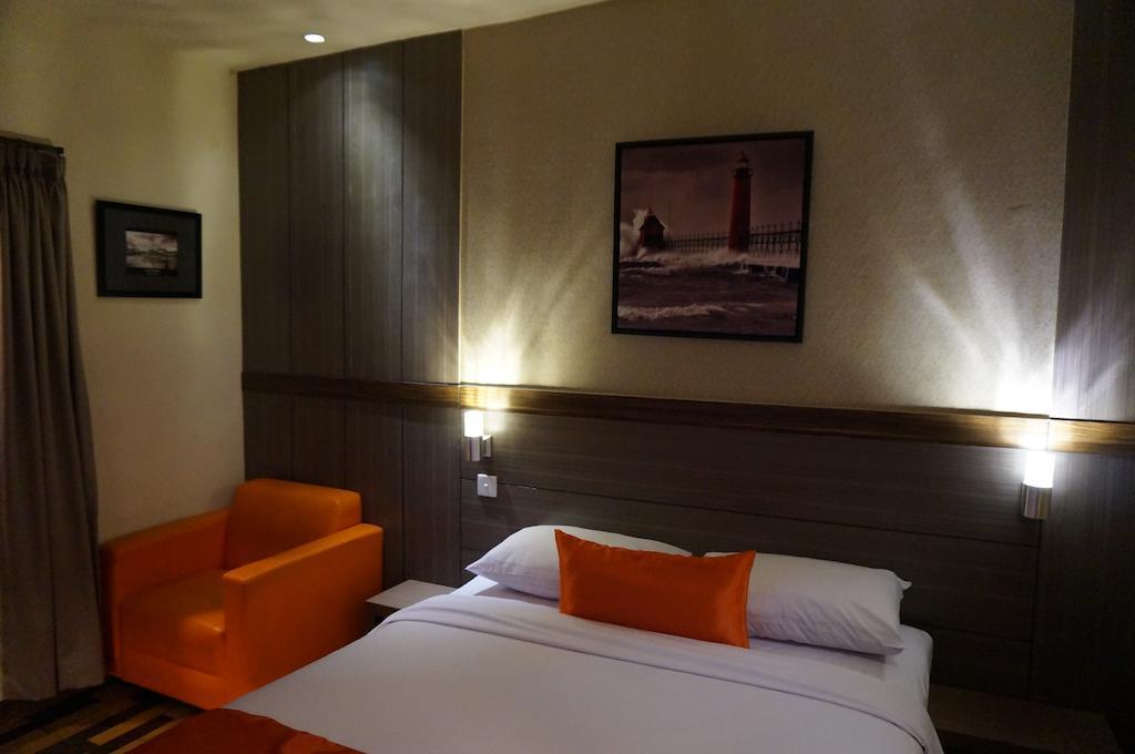Ekon Hotel Yogyakarta Pokoj fotografie